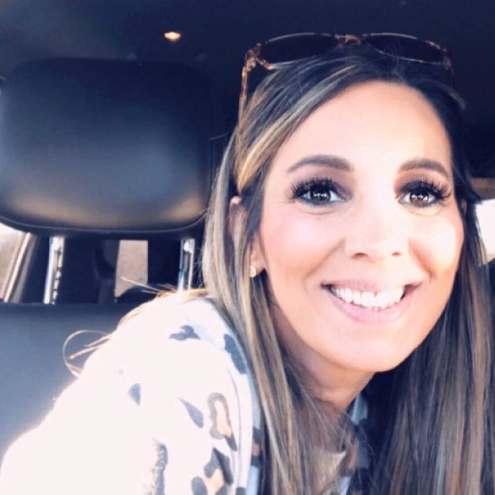 Meet your Posher, Leslie adam